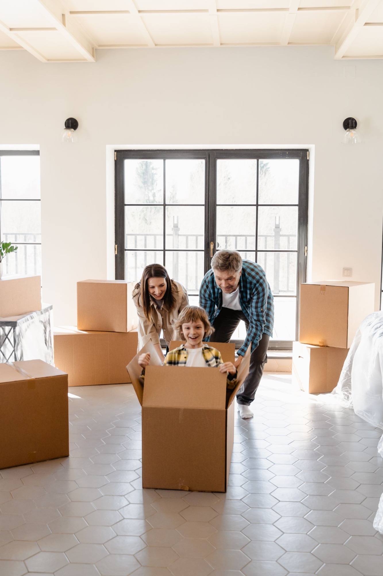 Move-In / Move-Out